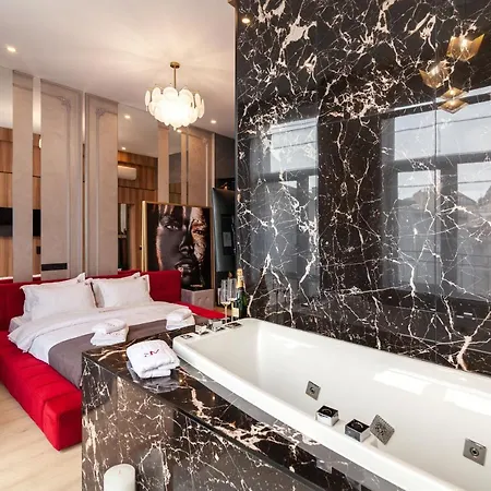 Aristo Jacuzzi Szálloda Lviv