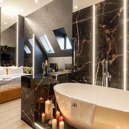 Aristo Jacuzzi Szálloda