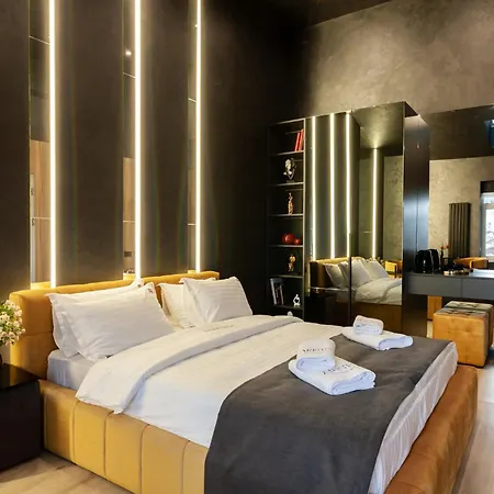 Aristo Jacuzzi Hotel Lviv
