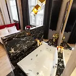 Aristo Jacuzzi