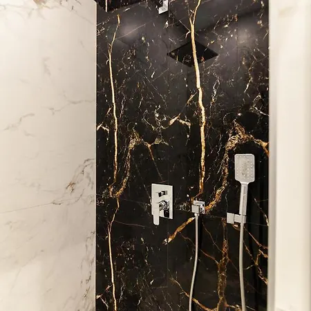 Ξενοδοχείο Aristo Jacuzzi Λβιβ
