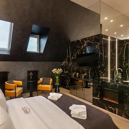 호텔 Aristo Jacuzzi