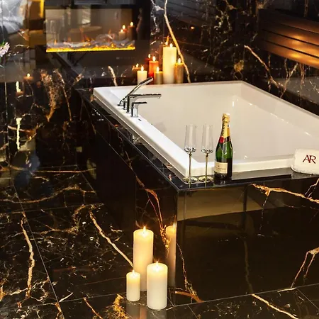 호텔 Aristo Jacuzzi