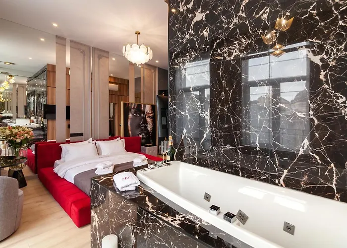 Aristo Jacuzzi ホテル リヴィウ