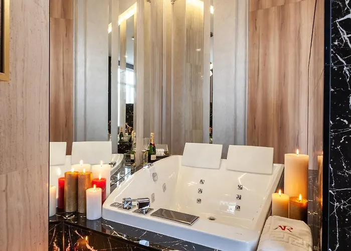 ホテル Aristo Jacuzzi リヴィウ