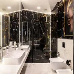 Aristo Jacuzzi Hotel Lviv