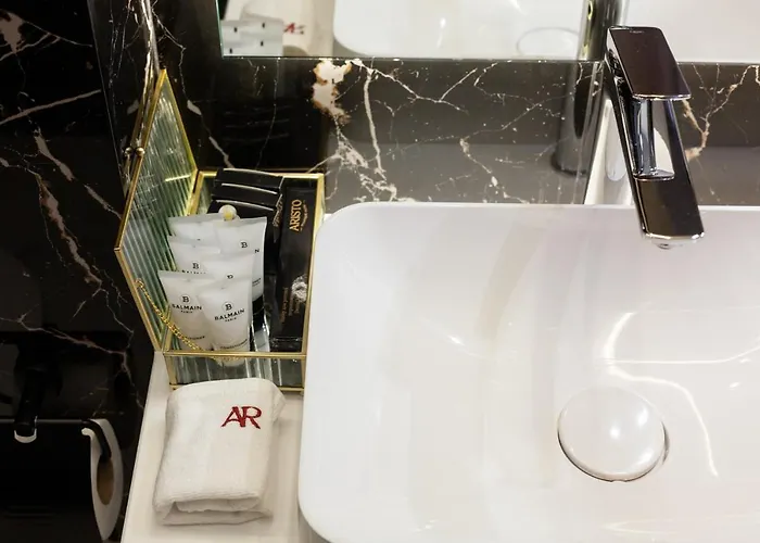 Отель Aristo Jacuzzi Львов