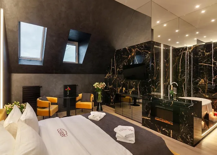 Отель Aristo Jacuzzi