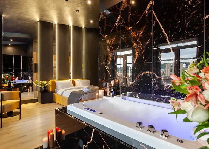 Aristo Jacuzzi Отель Львов